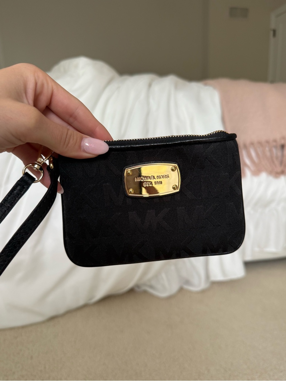 Michael Kors wallet or wristlet bag